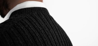Men's V-neck Sweater knitted with knitting pattern no 007 from Grivette Design